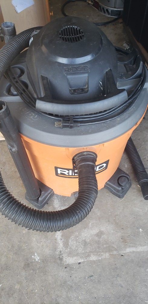 Rigid 16 Gallon Vacuum