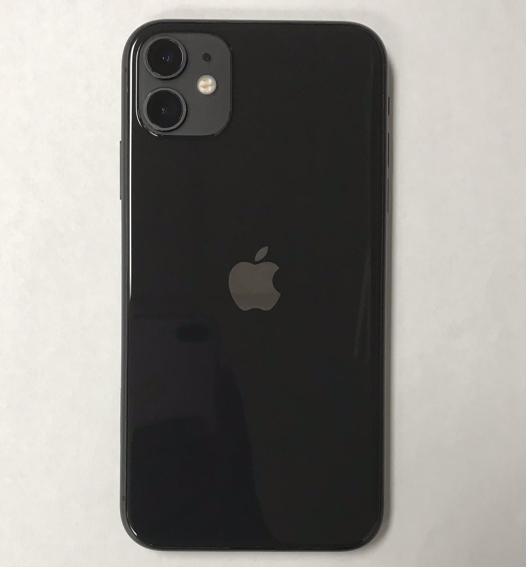 iPhone 11 64GB (Unlocked)