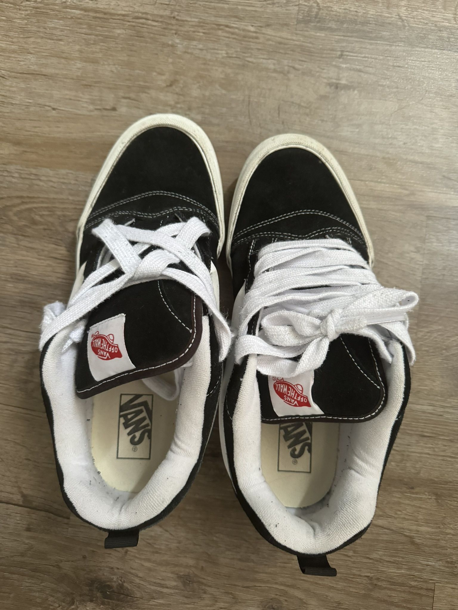 Men’s vans (Size 10)