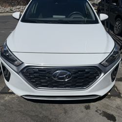 2022 Hyundai Ioniq Hybrid