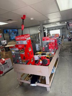 Desert deals liquidation hot deal $35 Friday 09/26 doors opens @11 locations 1322 S 4th ave yuma az 