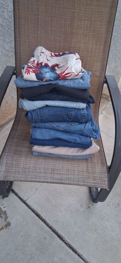 Levi Mens pants (10 pair) and 1 pair of shorts