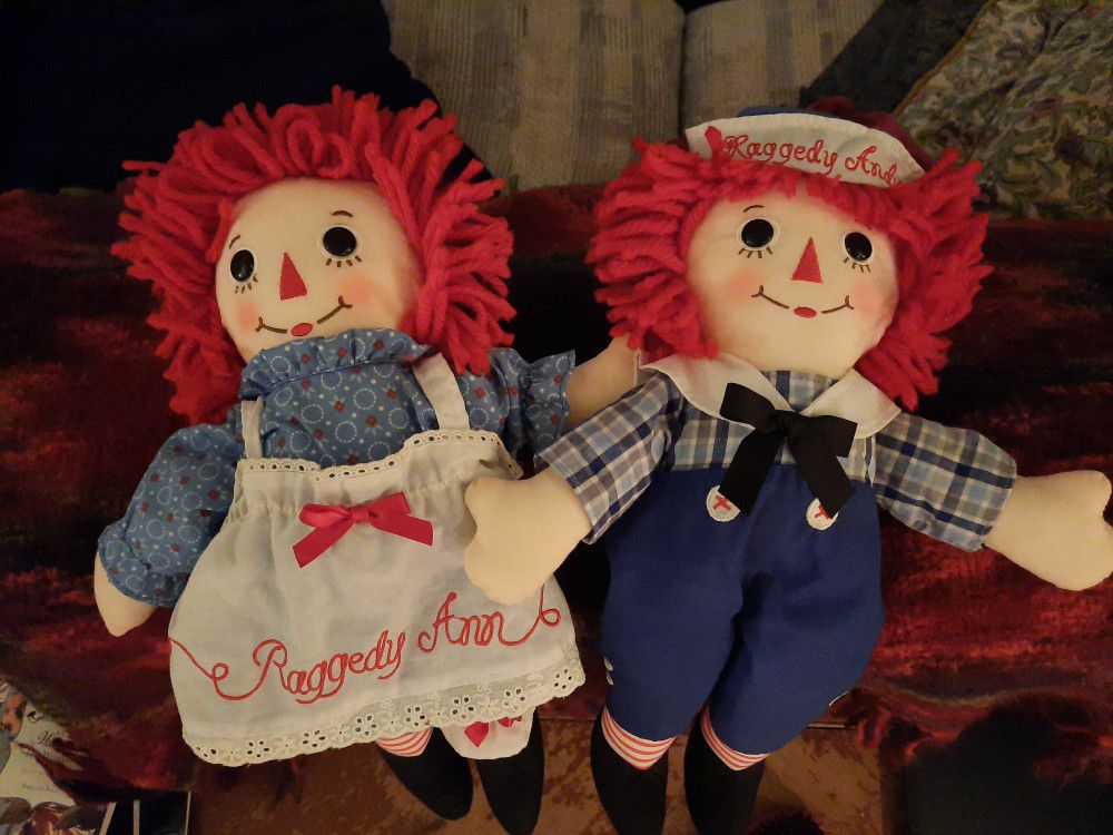 Raggedy Ann and Andy.