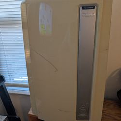 In Window Air Conditioner 