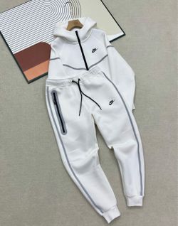 Nike Tech Fleece Tracksuit Set White size large