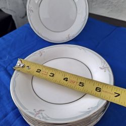 Royal Daulton Carnation Desserts/salad Plate