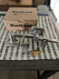 Kwikset Halifax Square Satin Nickel Door Handle