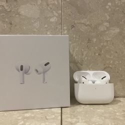 Apple Airpods Pro *Active Noise Cancellation*