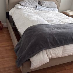 King Bed Frame , Two Lamp , Big Mirror 