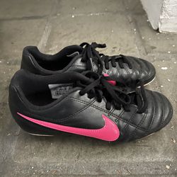 Youth Girls Nike Soccer Cleats