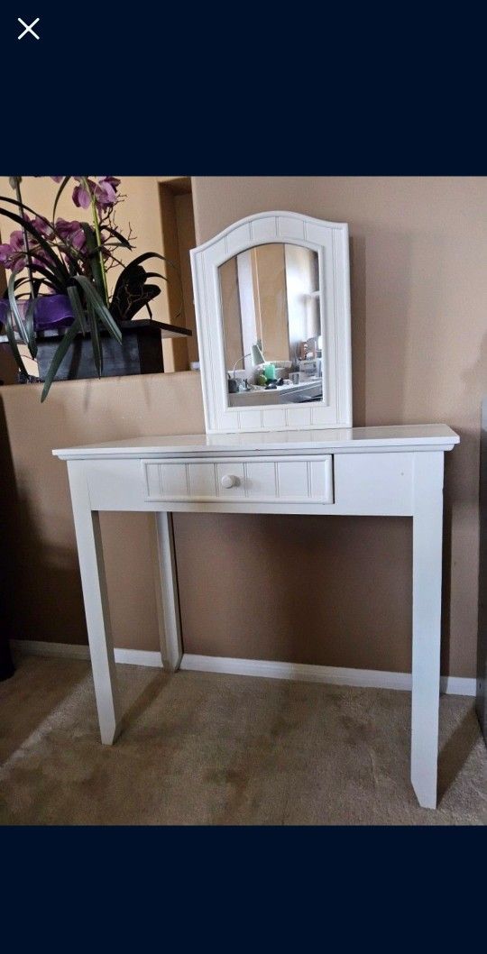 Vanity Desk Table 33x16 Inch Table