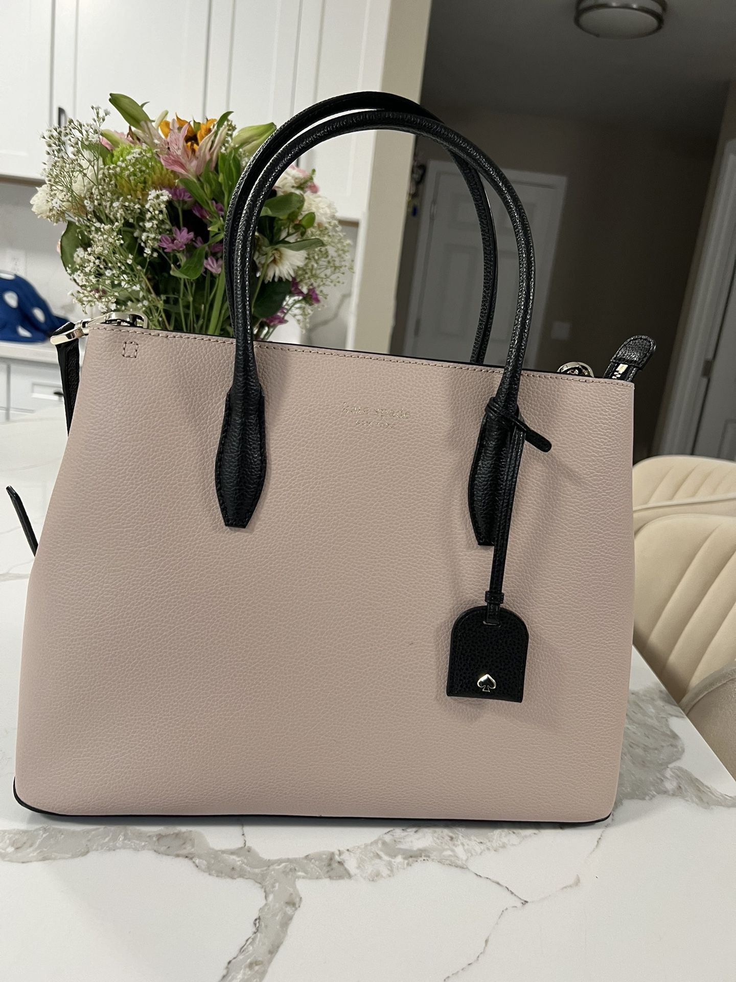 Kate Spade ♠️ Purse 👜