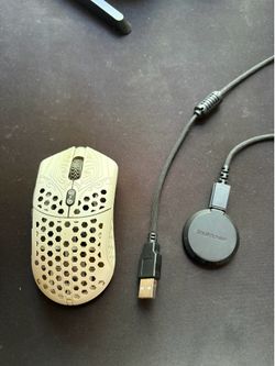 used finalmouse small starlight 12 pegasus