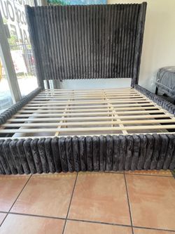 New 🛏️ Luxury Grey Charcoal Bed Frame – Modern, Elegant & On Sale Now ⭐️ Available In King ⭐️ $0 Down Finance Available