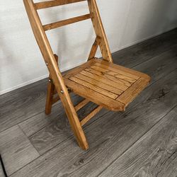 Kid Wooden Fold Up Chair 