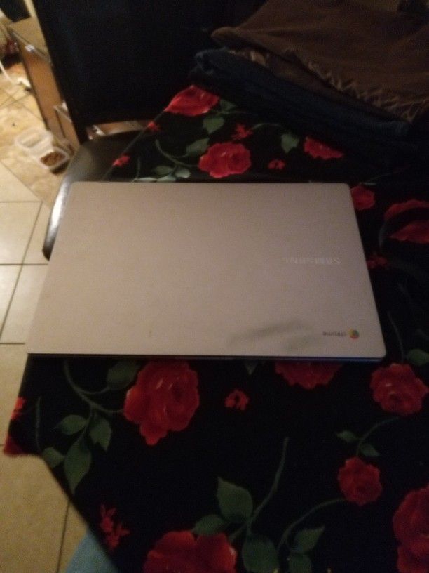Samsung Chrome Laptop