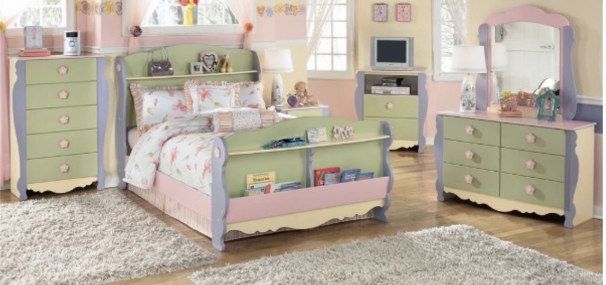 Ashley Furniture - Kids Room Set (Full Bed, Dresser, Chase, Computer Desk, Chair and Nightstand)