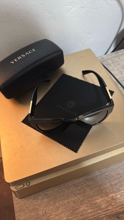 Women’s Versace  sunglasses
