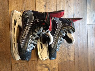 Bauer Vapor X800 Hockey Skates Size 5.5D