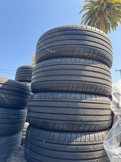235/45r18 Michelin tires en excelentes condiciones de vida las 4