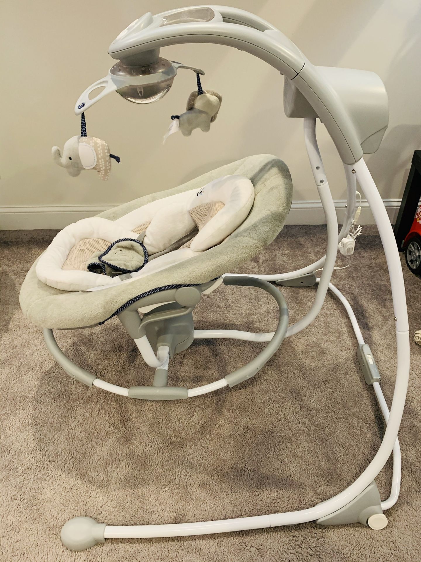 DreamComfort InLighten Cradling Baby Swing