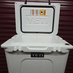 YETI Cooler 35 qt - TUNDRA WHITE