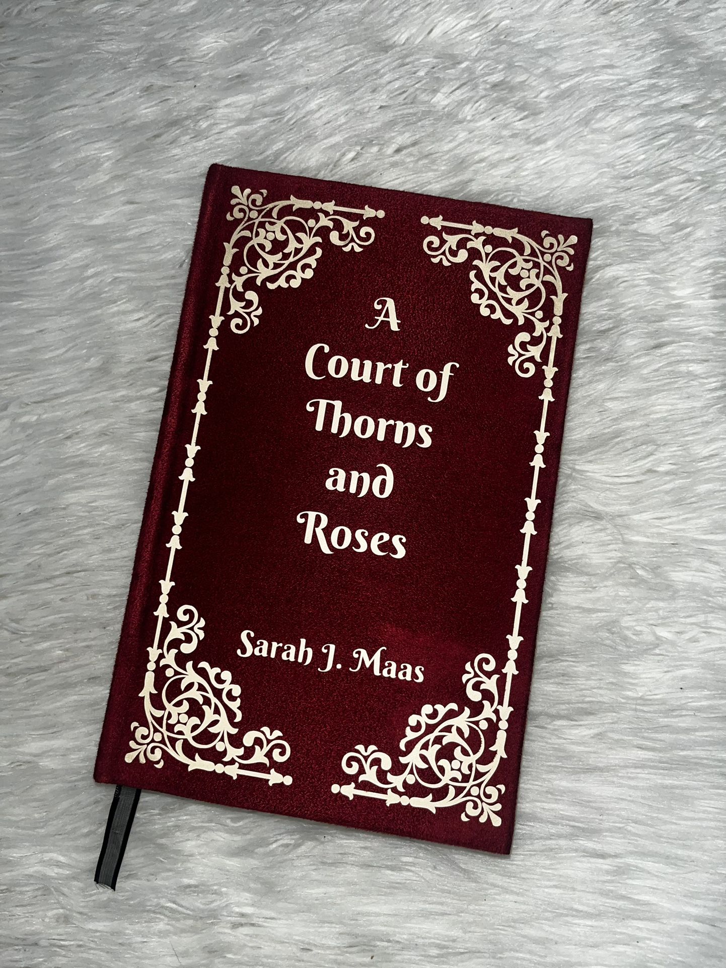 A Court Of Thorns And Roses