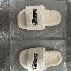 Balenciaga Slides