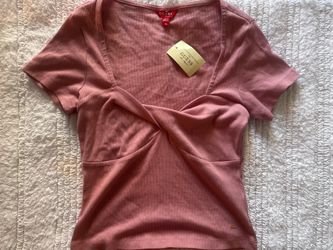 Pink guess twist front top