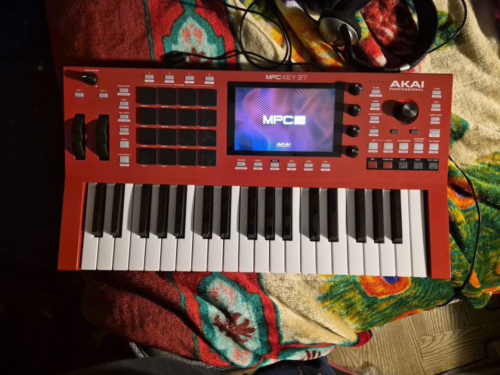 MPC KEYS 37 FOR TRADE