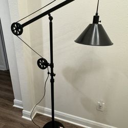 Pulley System Floor Lamp with Metal Shade
