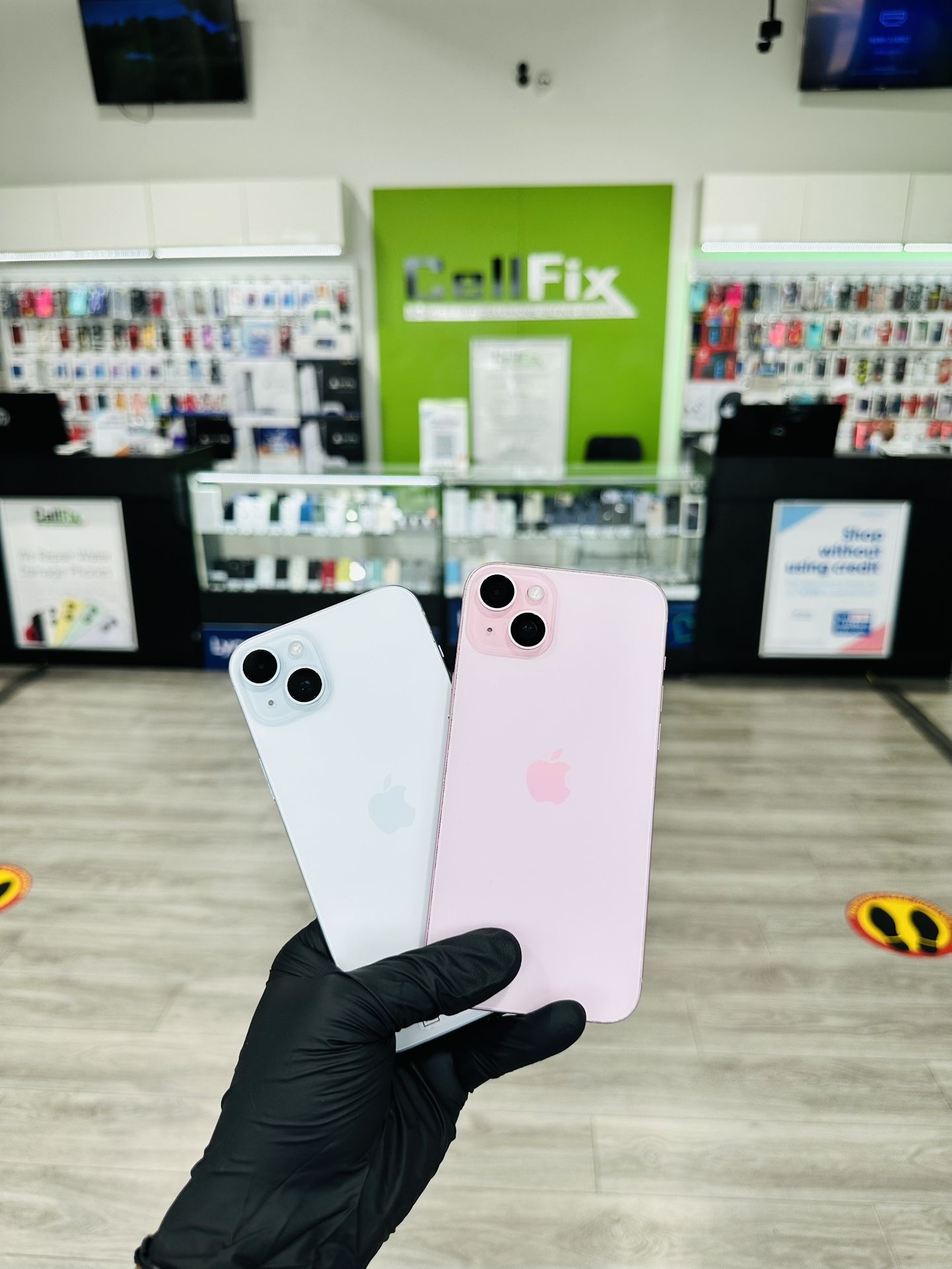 iPhone 15 Plus Unlocked 128GB $570 or $60 Down!