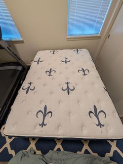 Stearns&Foster Queen Mattress+++