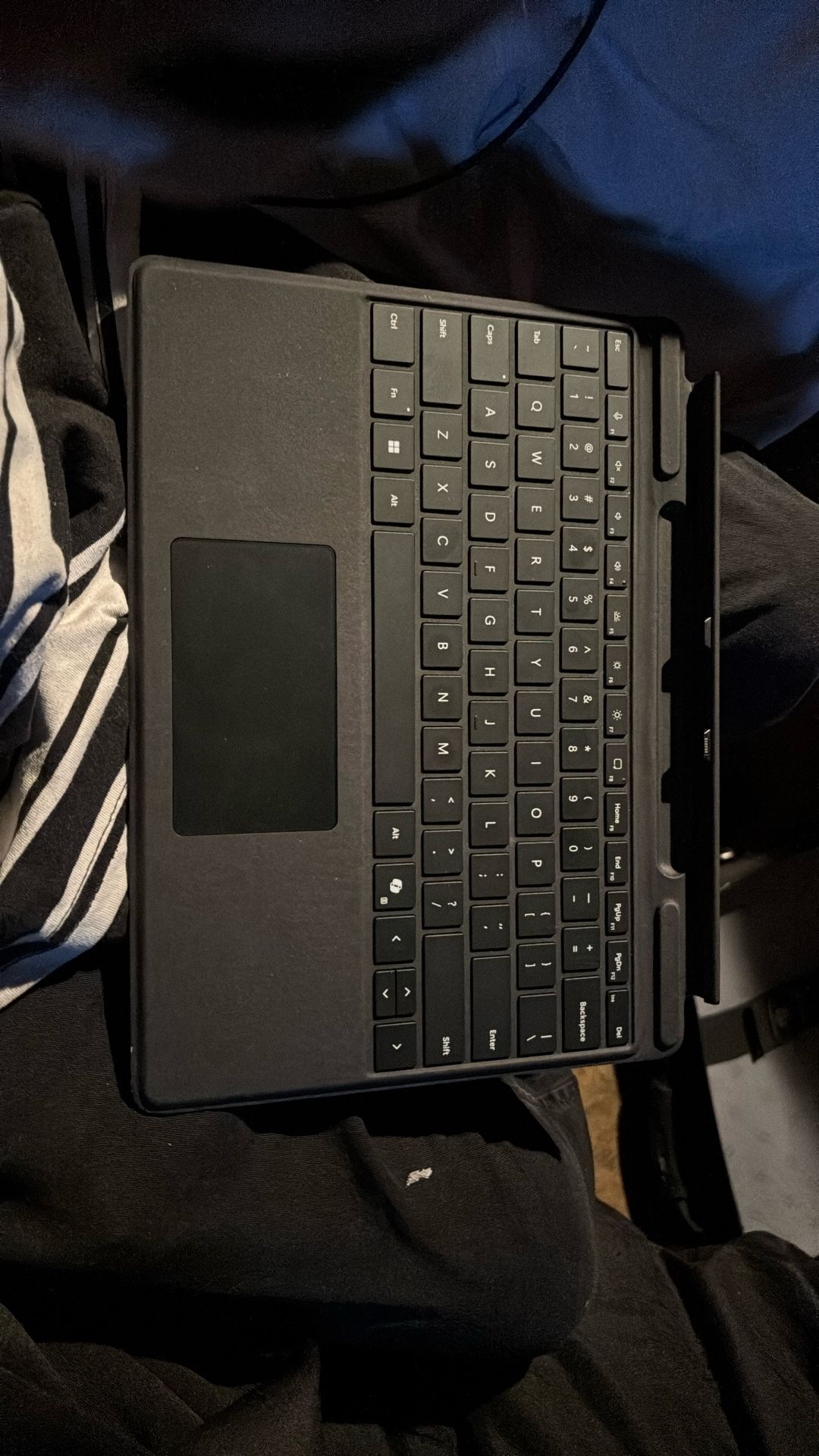 Microsoft Surface Pro Keyboard /missing Pen