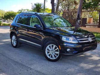 2015 Volkswagen Tiguan · SEL