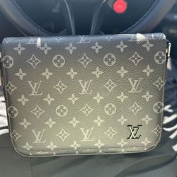 Louis Vuitton Saddle Bag 