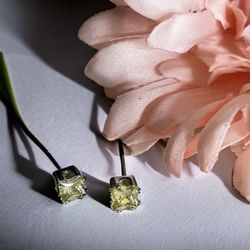 Swarovski Crystal Olivine Studs Earrings 