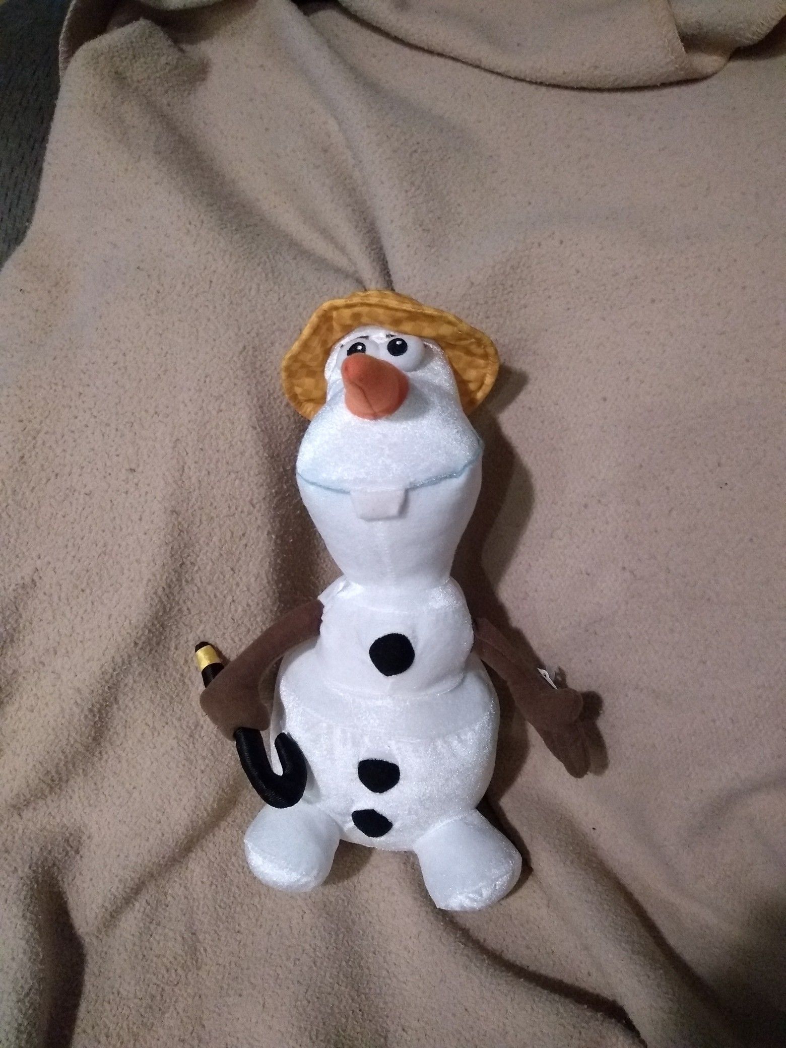 BRAND NEW with Tag: Olaf that Sings