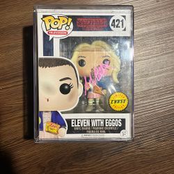Eleven W/ Eggos  (Limited CHASE Edition)