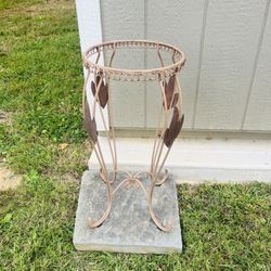 Decorative Metal Plant Stand 10 Round For Your Pot And 22 Inches High