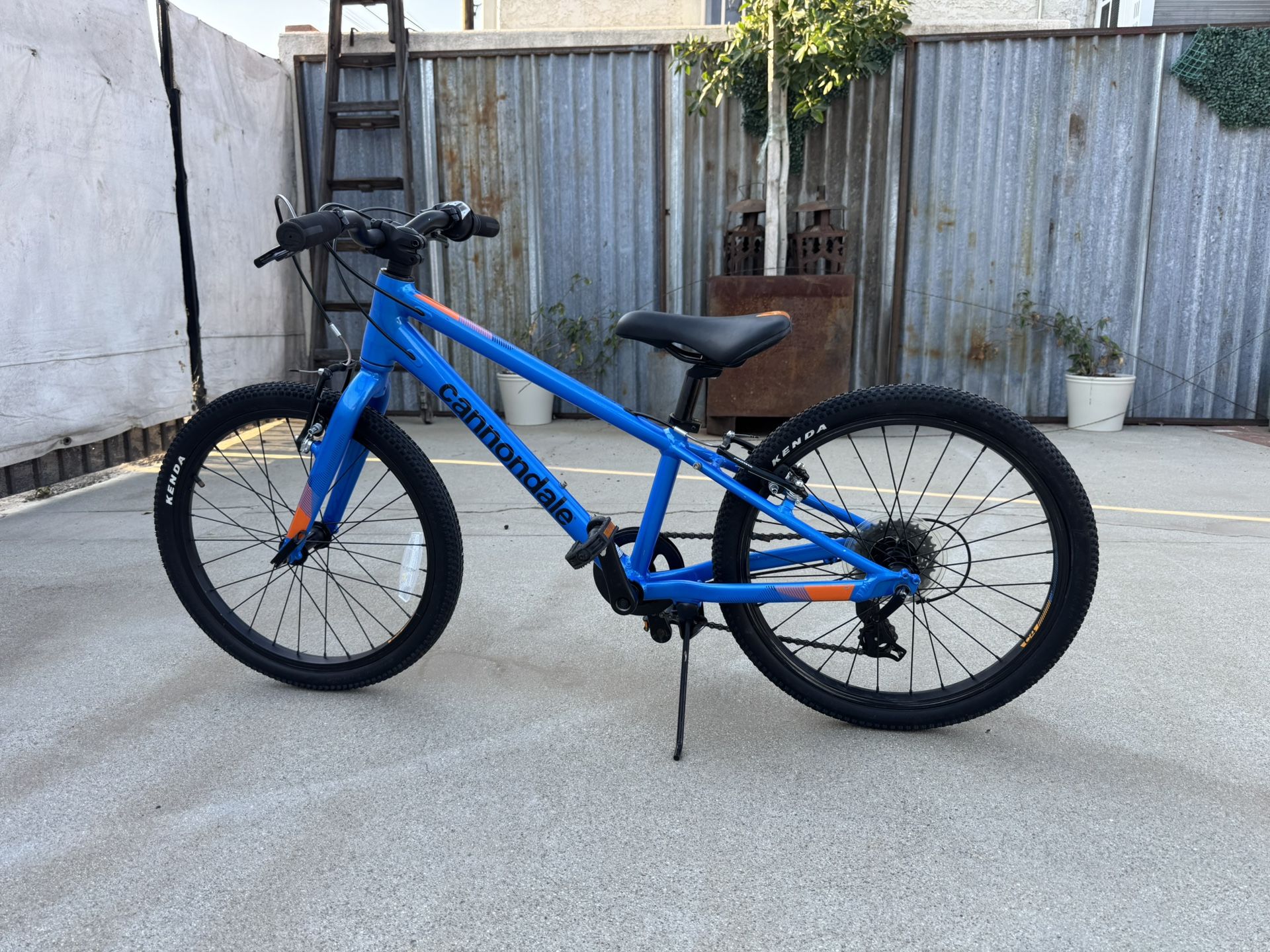 Kids “ Cannondale” 20 Inch Bike