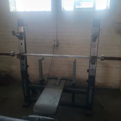 Weight Bench / Squat Rack 
