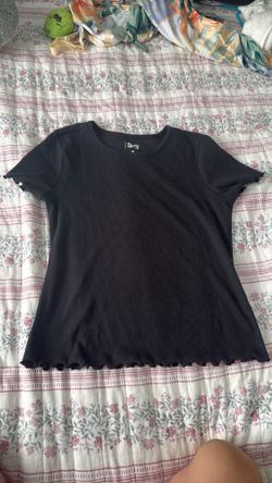 Black shirt, size medium
