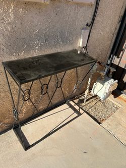 Metal and Glass Console Tablebsr
