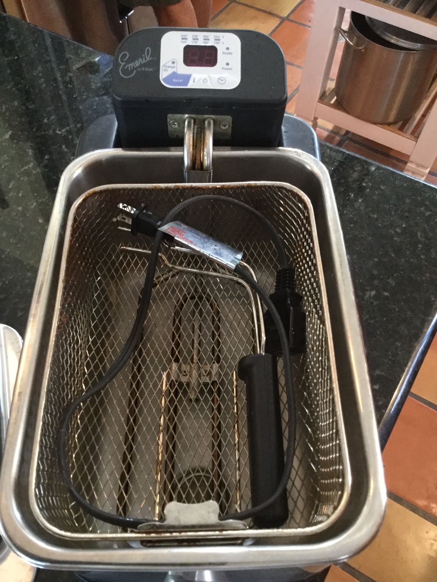 Emerilware Deep Fryer By TFal for Sale in Miramar, FL OfferUp