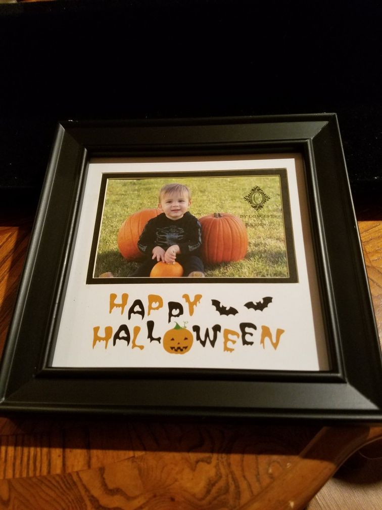 Halloween picture frame
