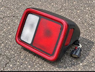 OEM Jeep Gladiator JT Left Rear Tail Light 2020-2026 Mopar (contact info removed)7AF Driver Side