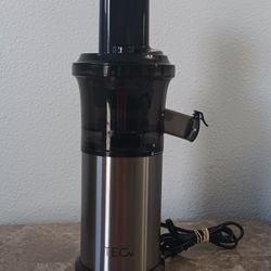 TEC Masticating Juicer