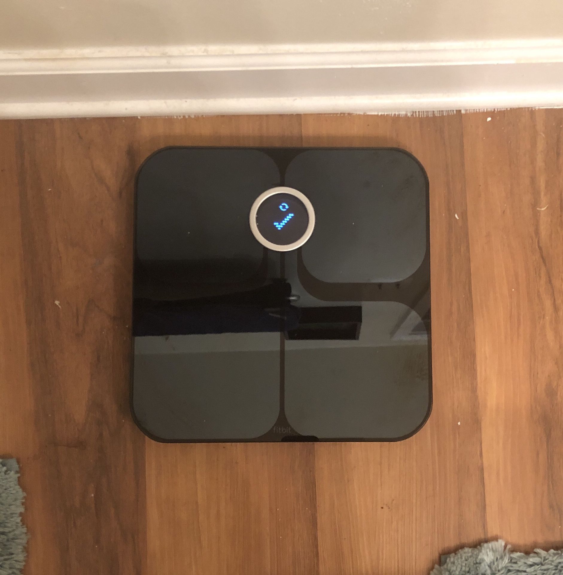 Like New Fitbit Aria Scale with Body Fat Calculation and WIFI