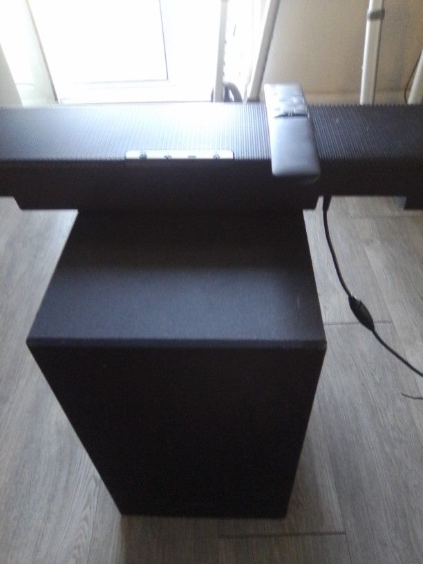 Samsung Soundbar With Bluetooth Subwoofer And Remote